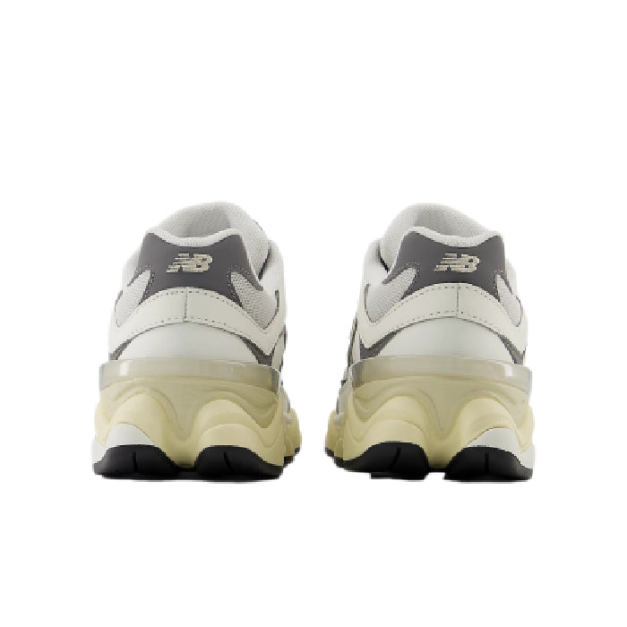 New Balance 9060 Junior